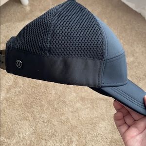 NWOT lulu lemon black Hat